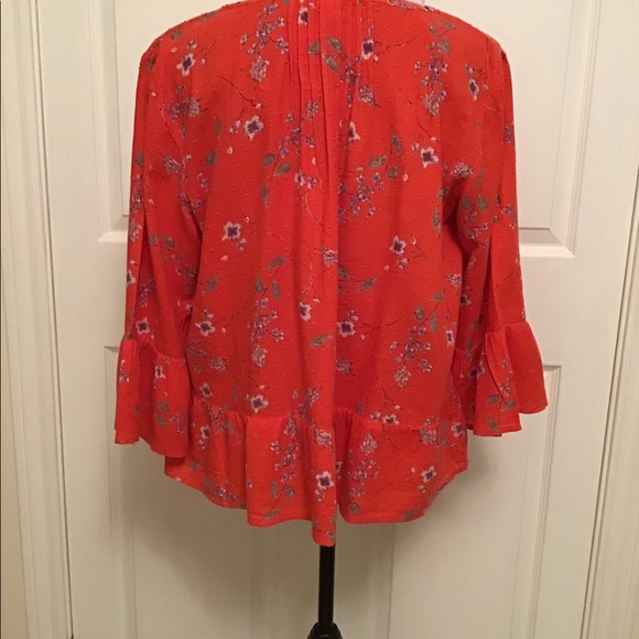 GAP top - Picture 2 of 5